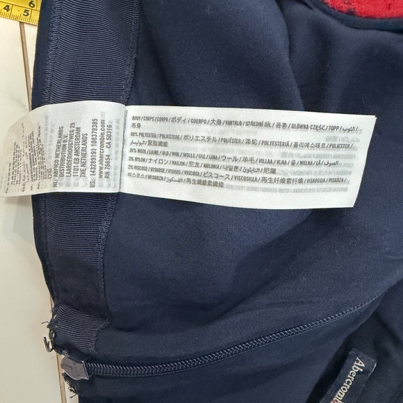 Abercrombie & Fitch Red and Cream Plaid Mini Skirt - Sz M - Picture 4 of 8